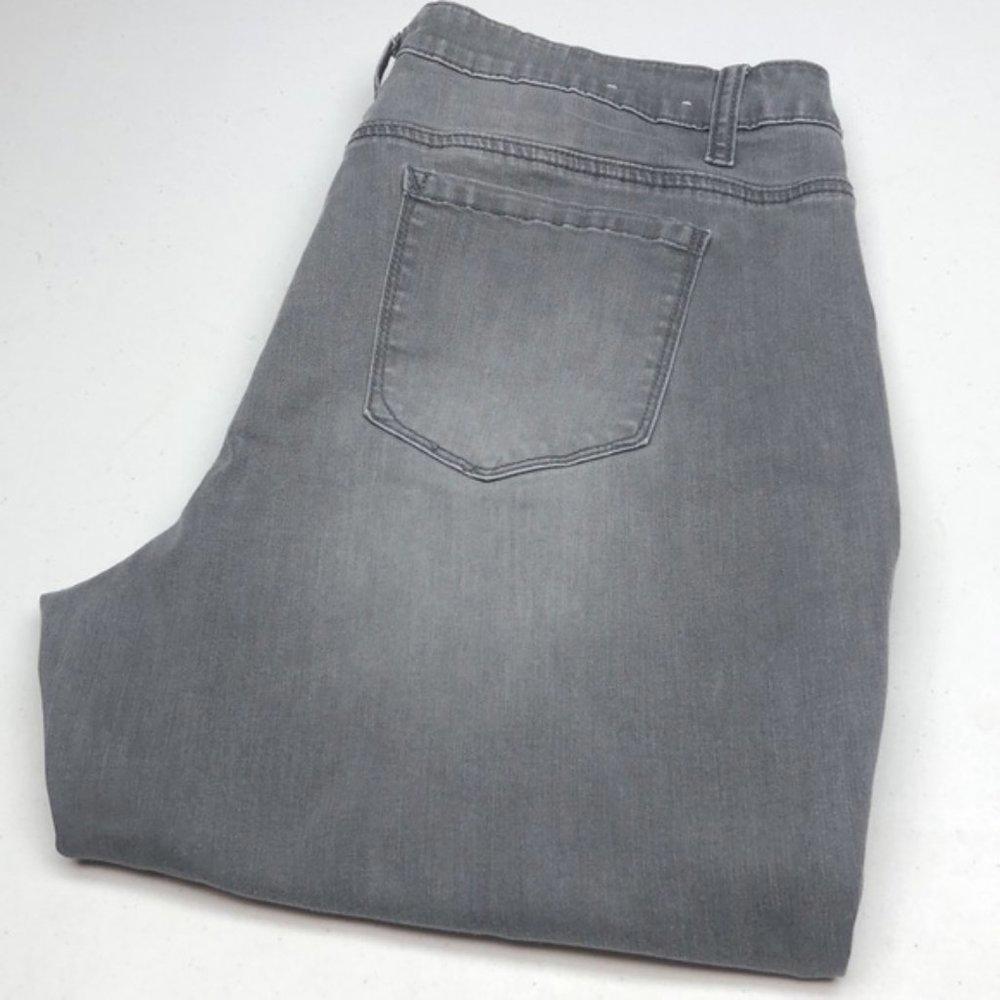 LIKE NEW SANTANA GRAY  CURVY STRAIGHT JEANS 16/33x30 🇨🇦